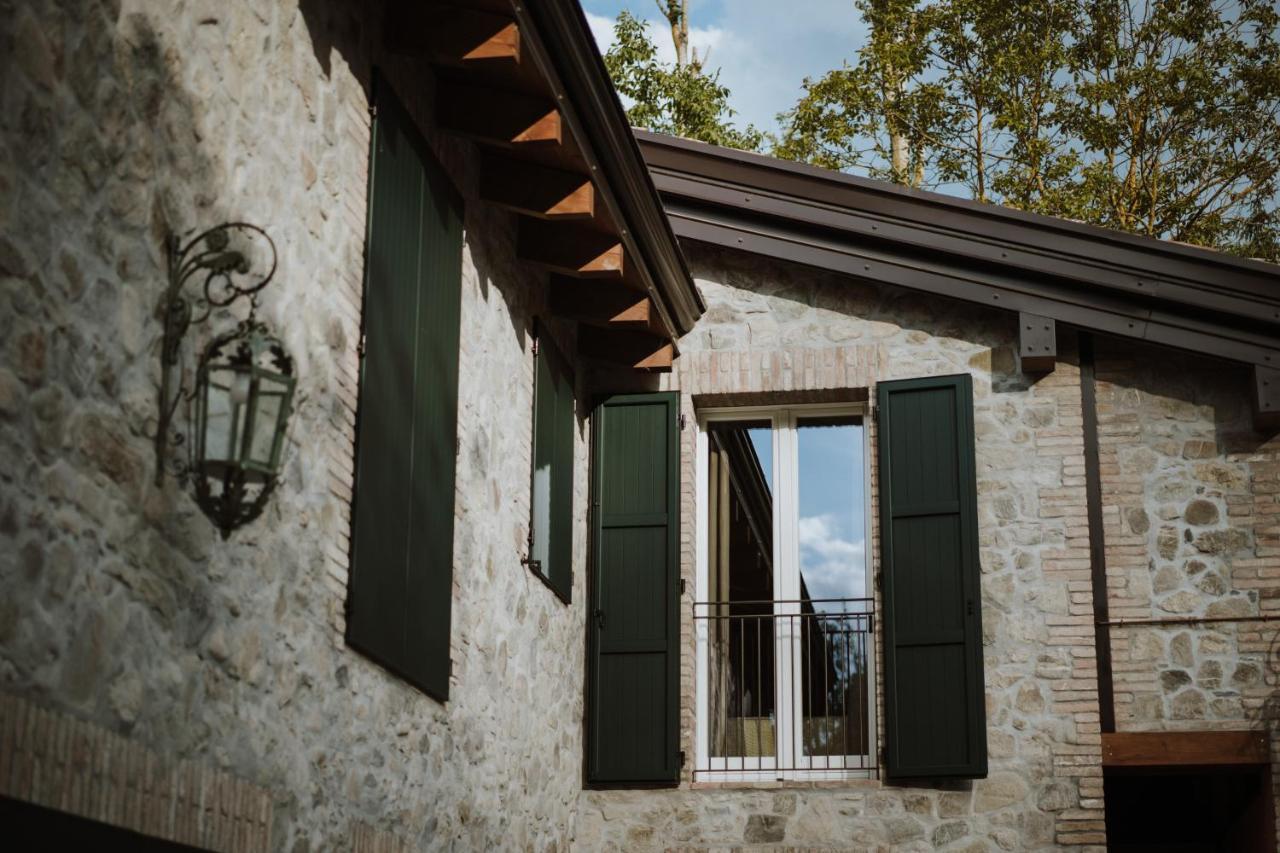 Parco Di Montebello Quattro Castella エクステリア 写真